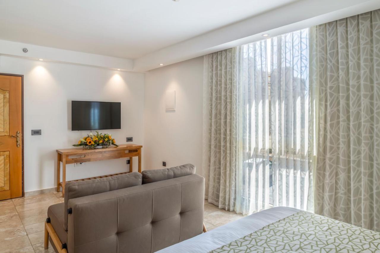 Ramon Suites By Smart Hotels Mitzpe Ramon Exterior photo
