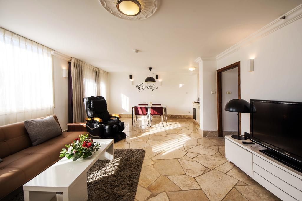 Ramon Suites By Smart Hotels Mitzpe Ramon Exterior photo